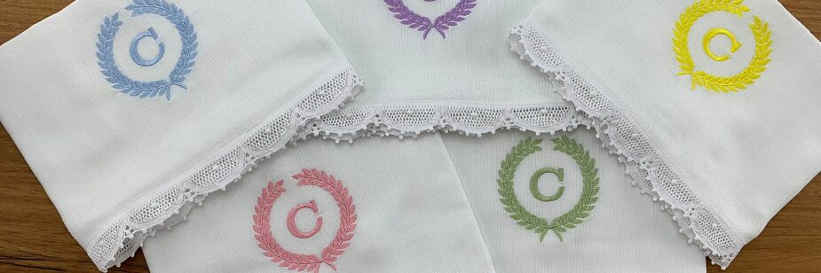 fralda bordada bebê